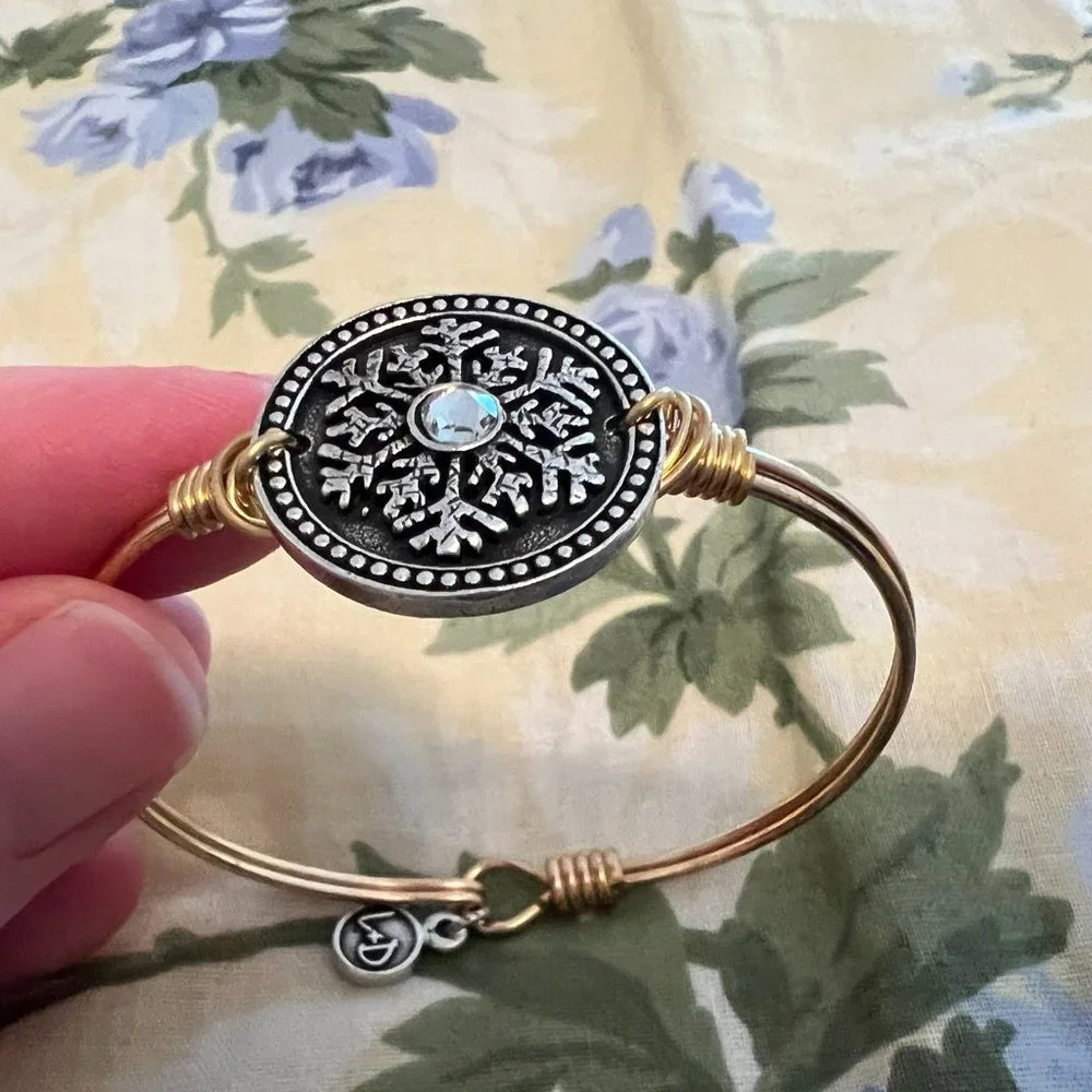 Luca and Danni - Snowflake Bangle Bracelet w/Crystal - Regular Size - Brass Tone - Picture 5 of 5